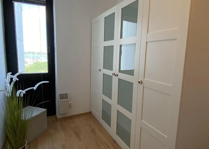 Burgtiefe Suedstrand Seekieker - Inkl Freikarten Fehmare Schwimmbad Und Sauna Fehmarn