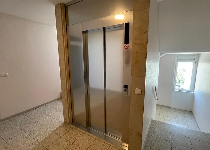 Burgtiefe Suedstrand Seekieker - Inkl Freikarten Fehmare Schwimmbad Und Sauna フェーマルン